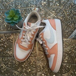 🌹Nike Court Borough Low 2